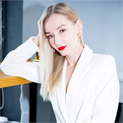 Александра Лютикова